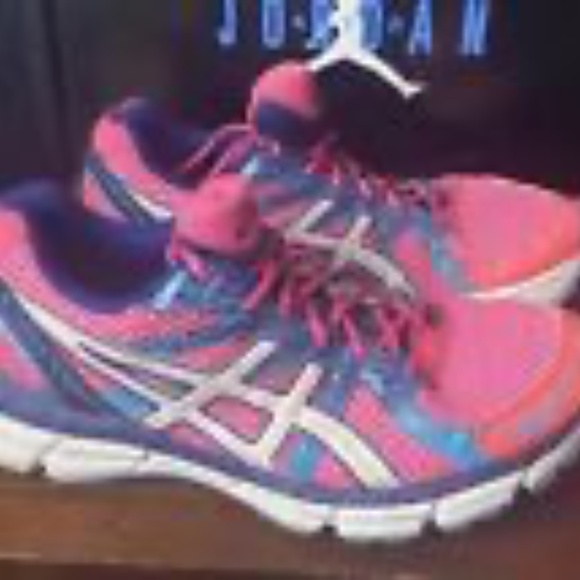 ASICS Gel excite 2 Women’s Running Shoe - Picture 1 of 3